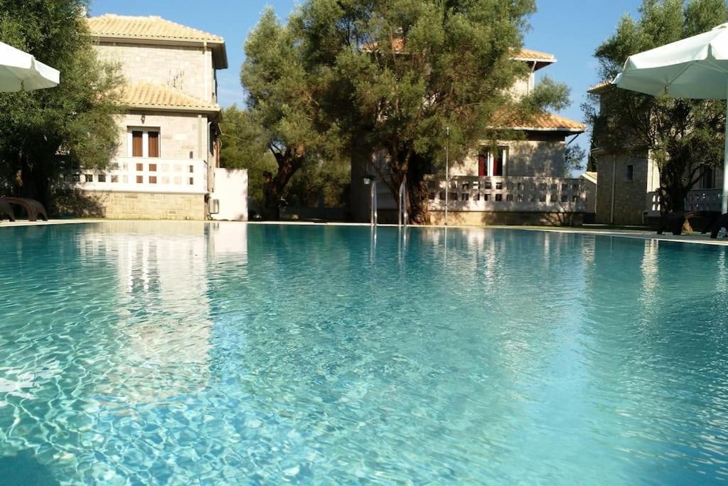Villa *Drosia*/5' From Town & Sea/Mountain View Frinion Экстерьер фото